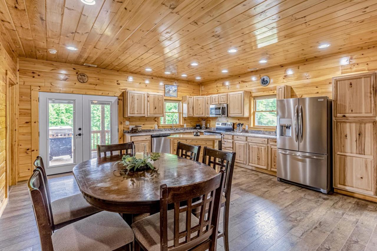 Hilltop Cabin Bryson City Eksteriør billede