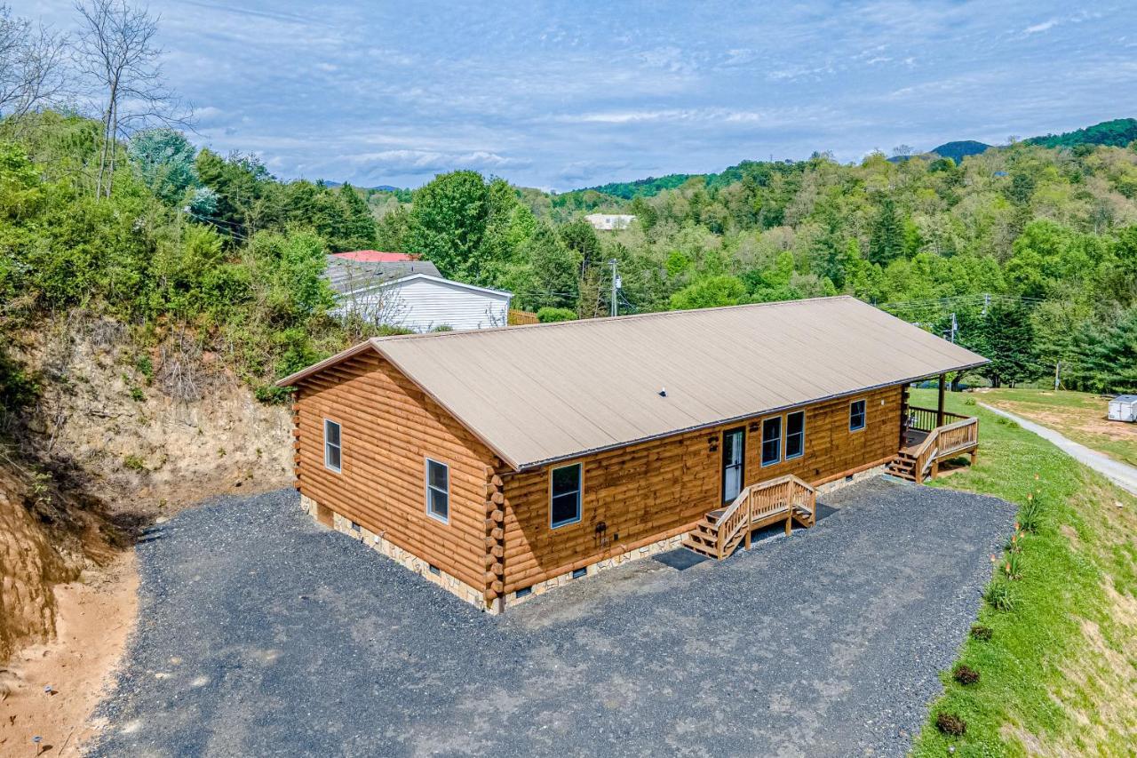 Hilltop Cabin Bryson City Eksteriør billede
